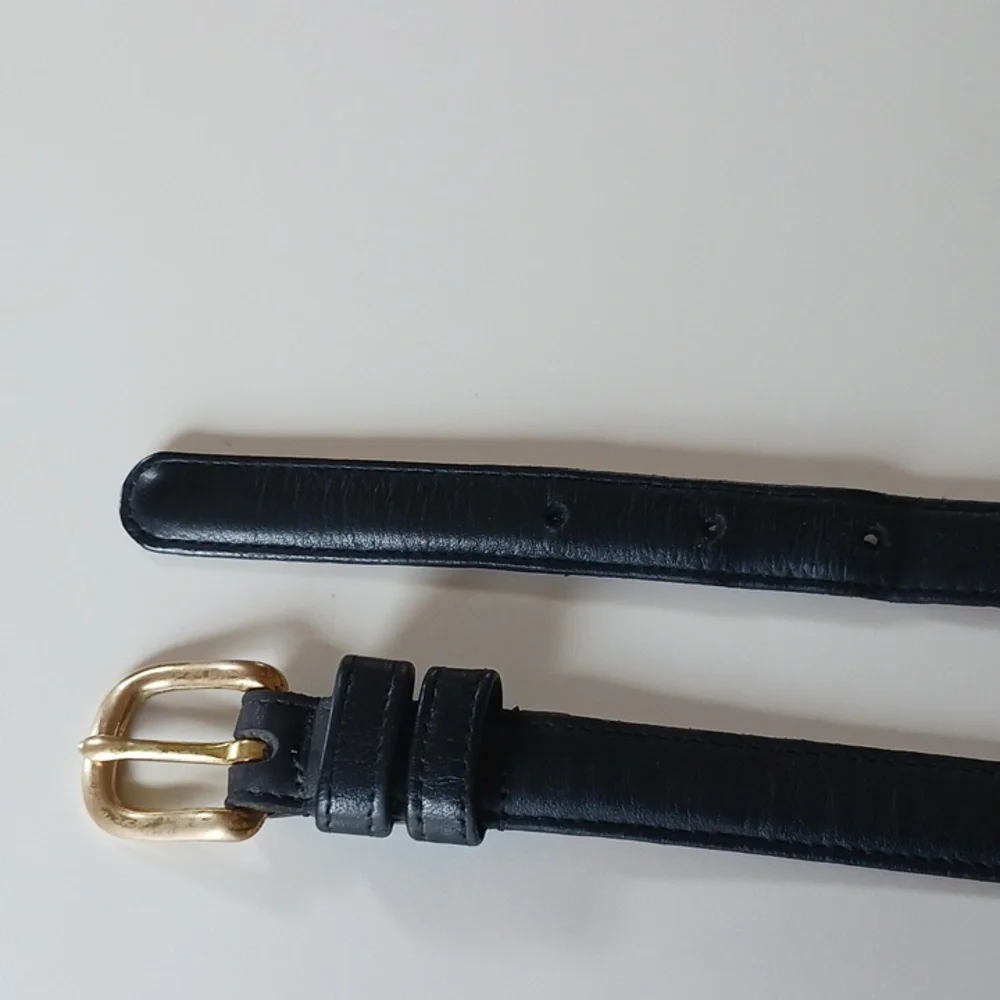 Coach Black and Tan Leather Belt with Gold Buckle - Picture 6 of 12